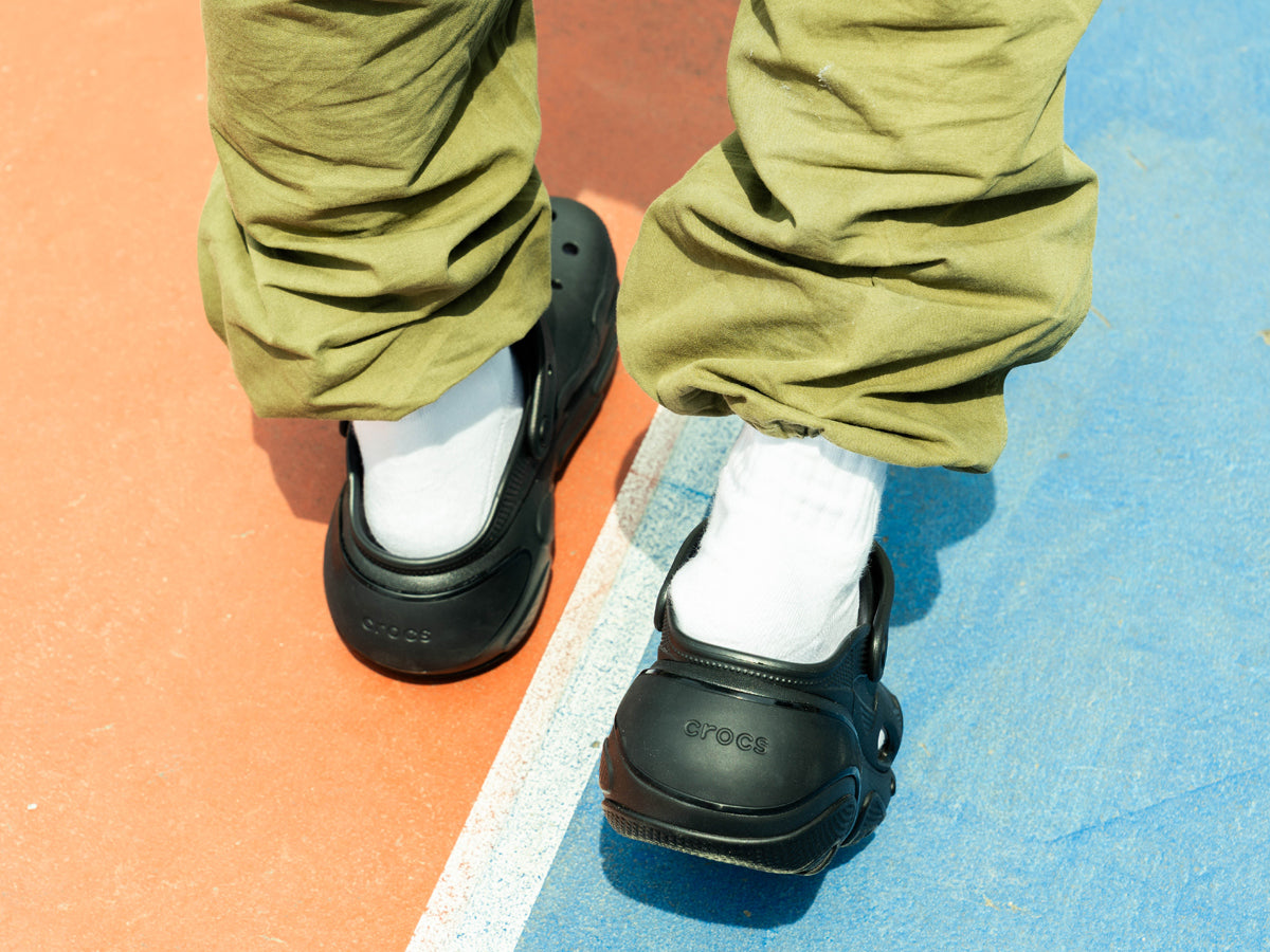 CROCS - MENS WMNS BUBBLE CRUSH CLOG TRIPLE BLACK【210061-0WC】