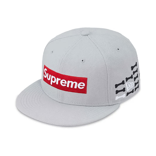 SUPREME × NEW ERA - BONES BOX LOGO CAP GREY 【FW25H46】
