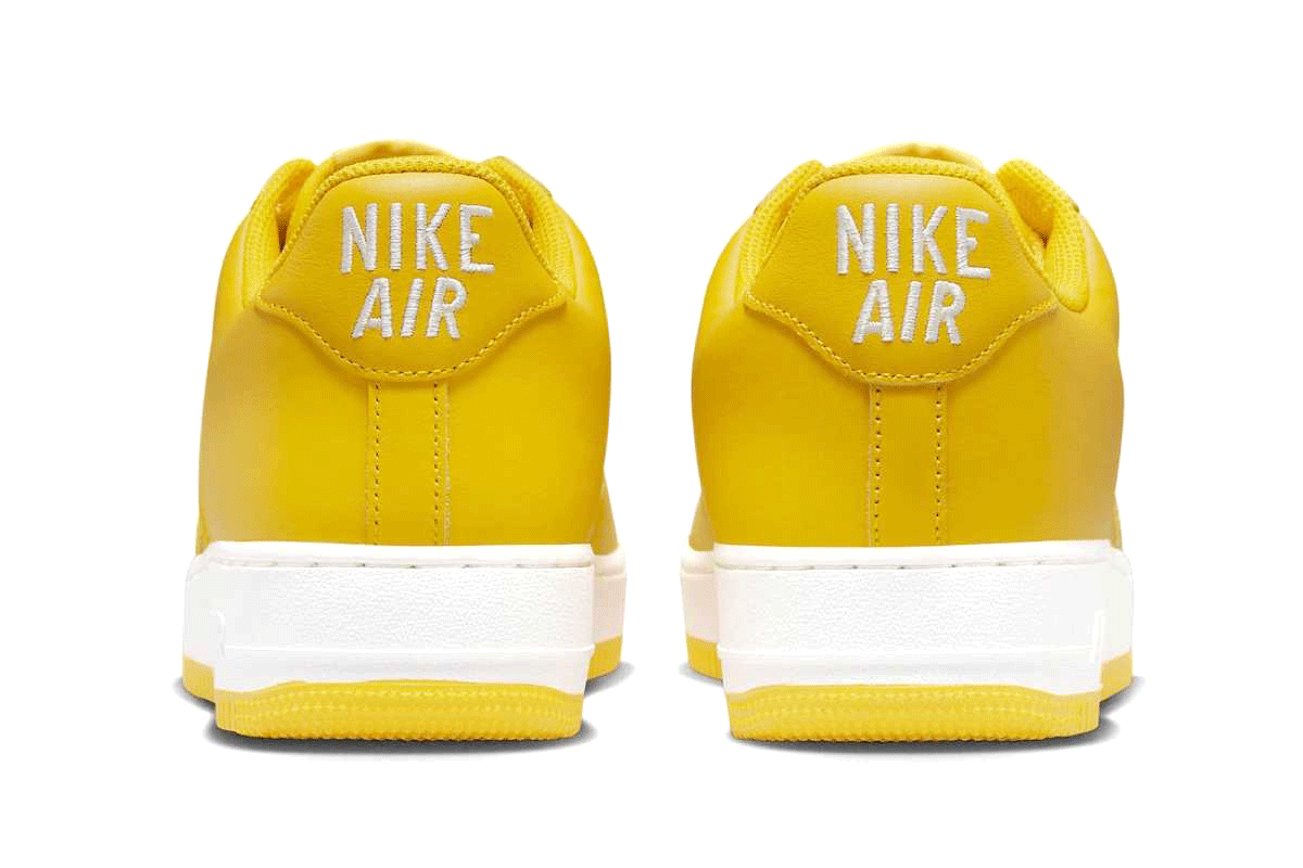 NIKE AIR FORCE 1 空軍一號 本月低色 黃色 [FJ1044-700]