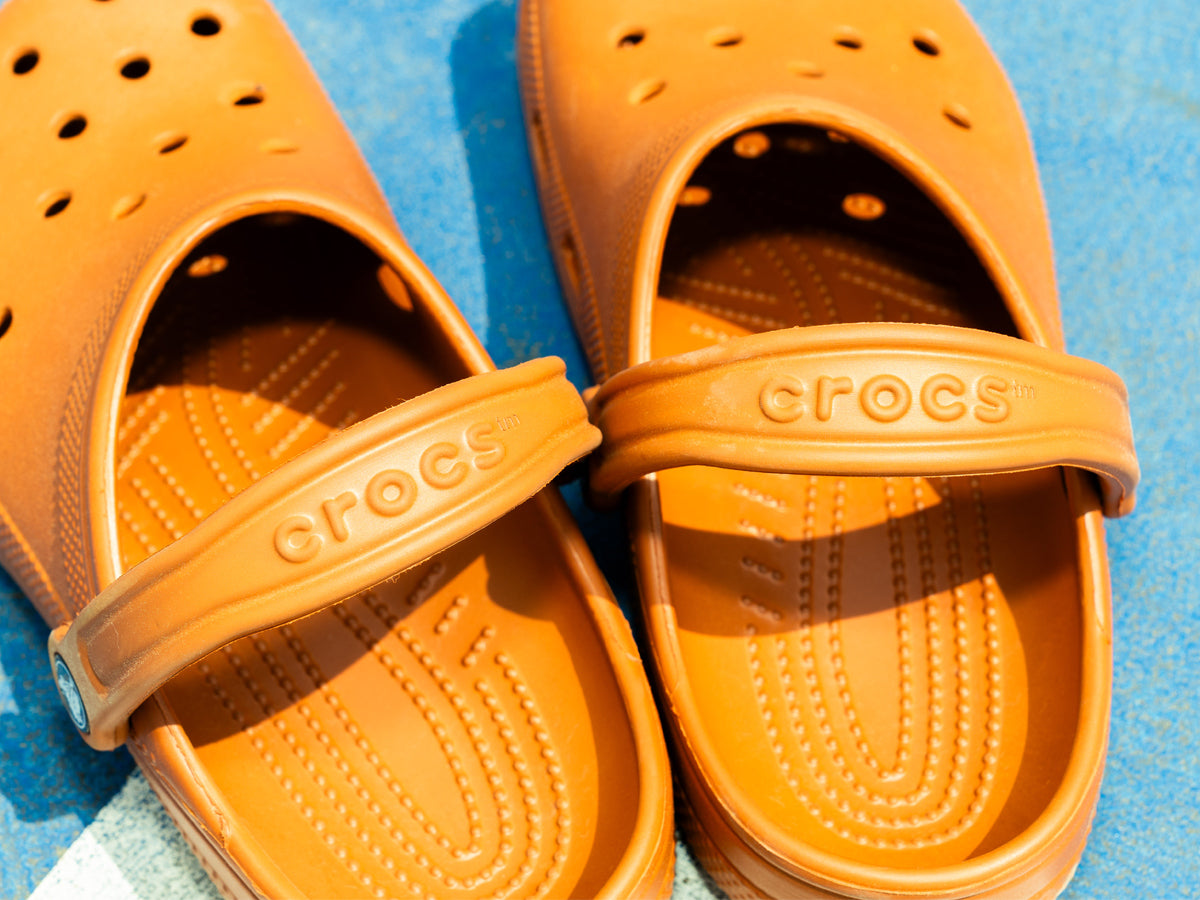 CROCS - MENS WMNS CLASSI CLOG COGNAC 【10001-21N】