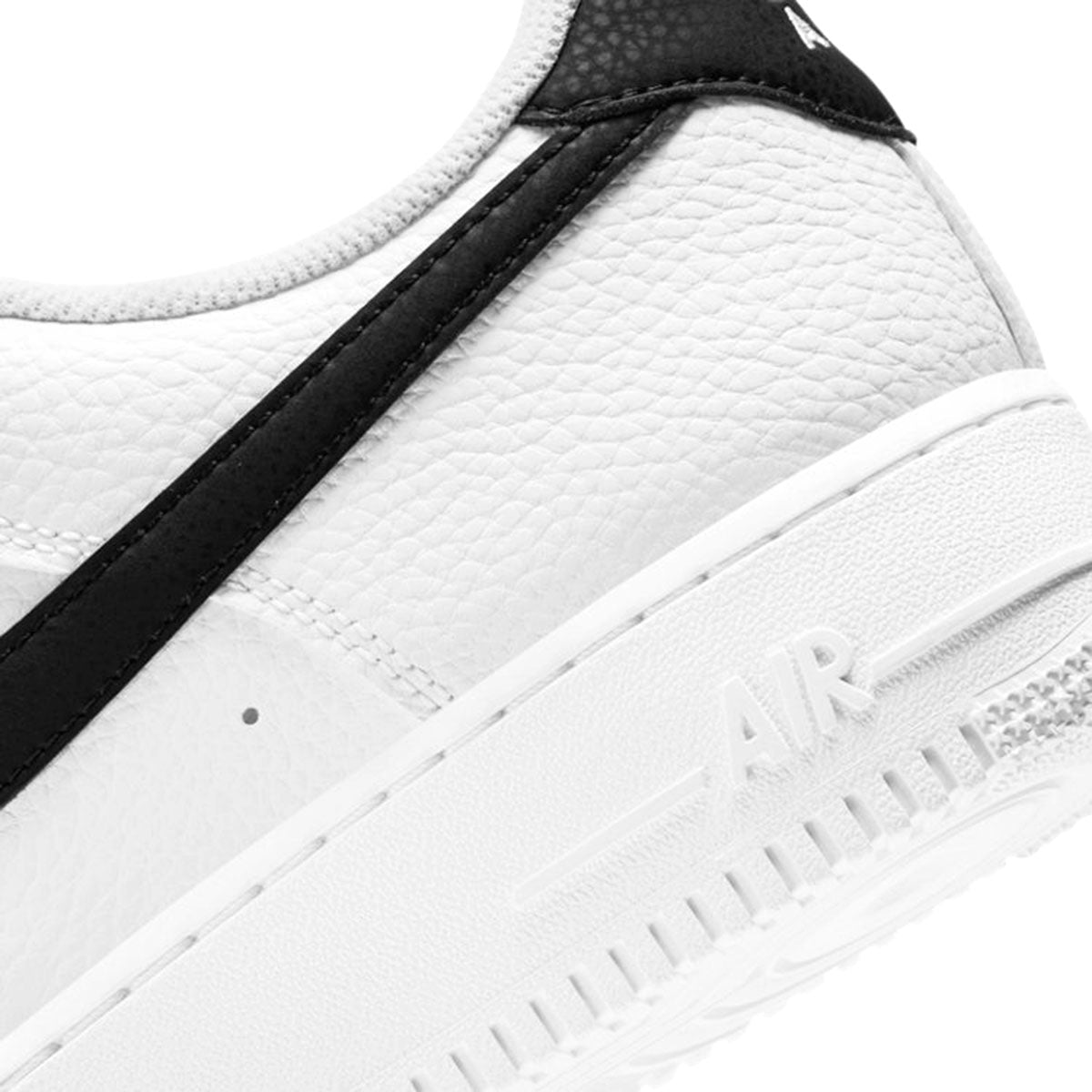 NIKE AIR FORCE 1 '07 WHITE / BLACK Nike Air Force 1 '07 White / Black [CT2302-100]