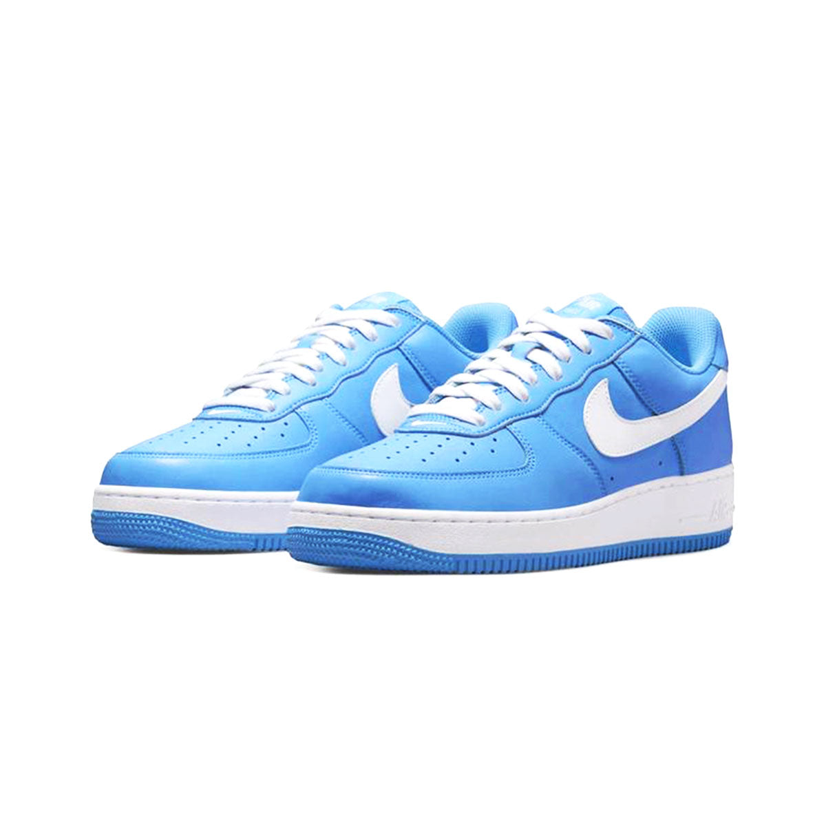 NIKE AIR FORCE 1 LOW RETRO "COLOR OF THE MONTH - UNIVERSITY BLUE" Nike Air Force 1 Low Retro "COLOR OF THE MONTH - UNIVERSITY BLUE" [DM0576-400]