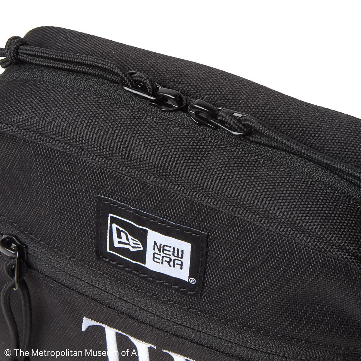 NEW ERA - SQUARE SHOULDER POUCH 1.5L THE MET BLACK 【14457284】