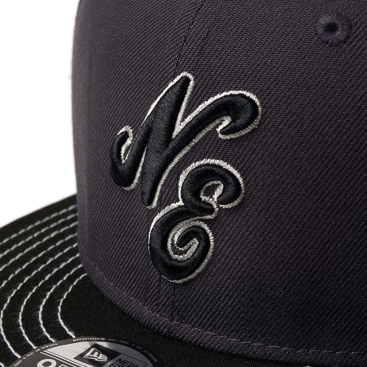 NEW ERA - Youth 9FIFTY 2-Tone Classic Logo GRAPHITE BLACK 【14671581】