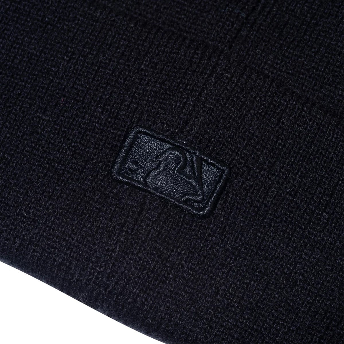 NEW ERA New York Yankees - BASIC CUFF KNIT TONAL BLK [13751335]