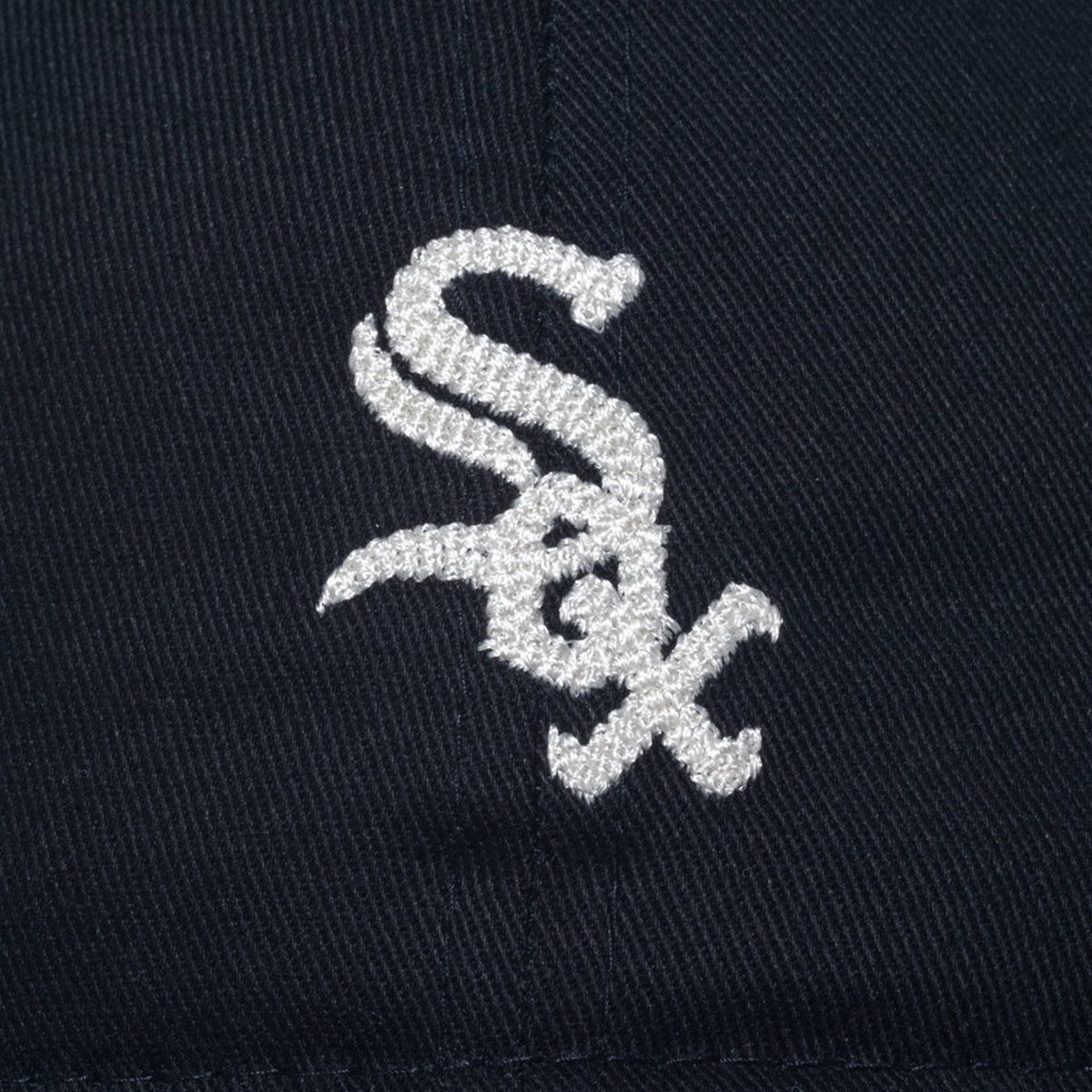 NEW ERA Chicago White Sox - 9TWENTY CHAIN STITCH EMBROIDERY BLACK【13751110】