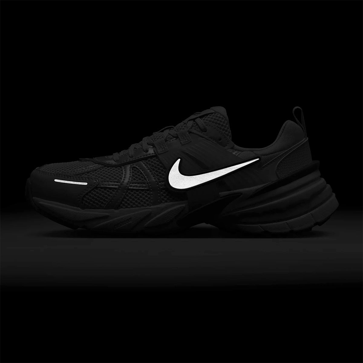 Nike 女款 V2K 跑步 PHTN DST/LT SLVR-SMM Nike 女款 V2K 跑步 [FD0736-006]