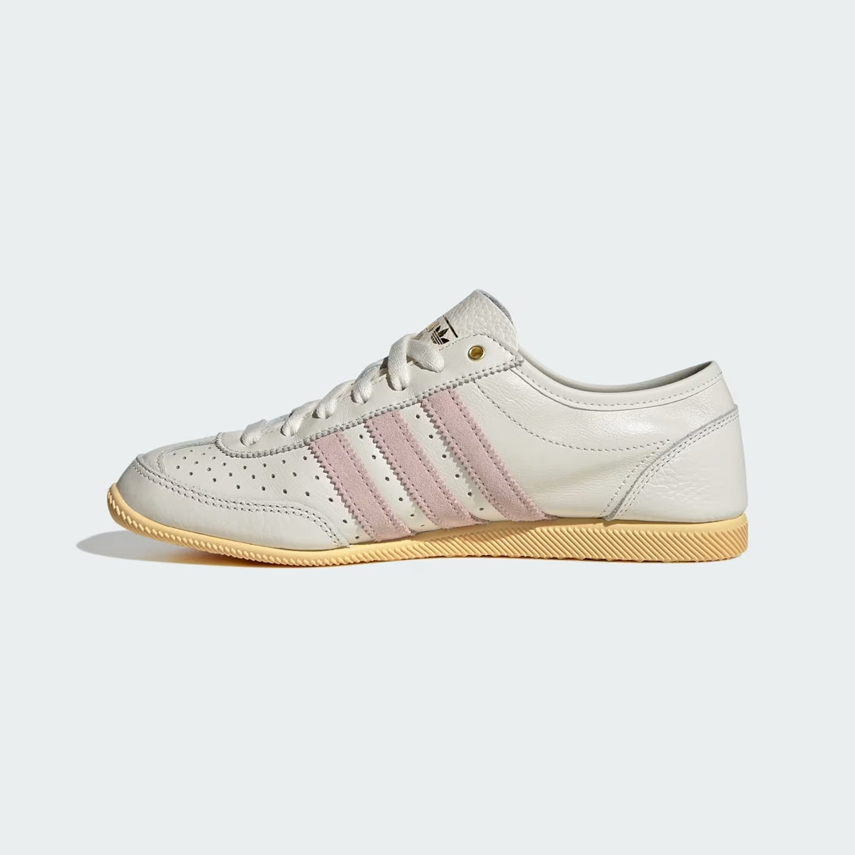 極上品♥大人気♥高速Corei3搭載♥ ゴールド色♥新型Win11搭載♥動画編集 adidas - adidas JAPAN DECON W Off White/Brush Pink【IH1631