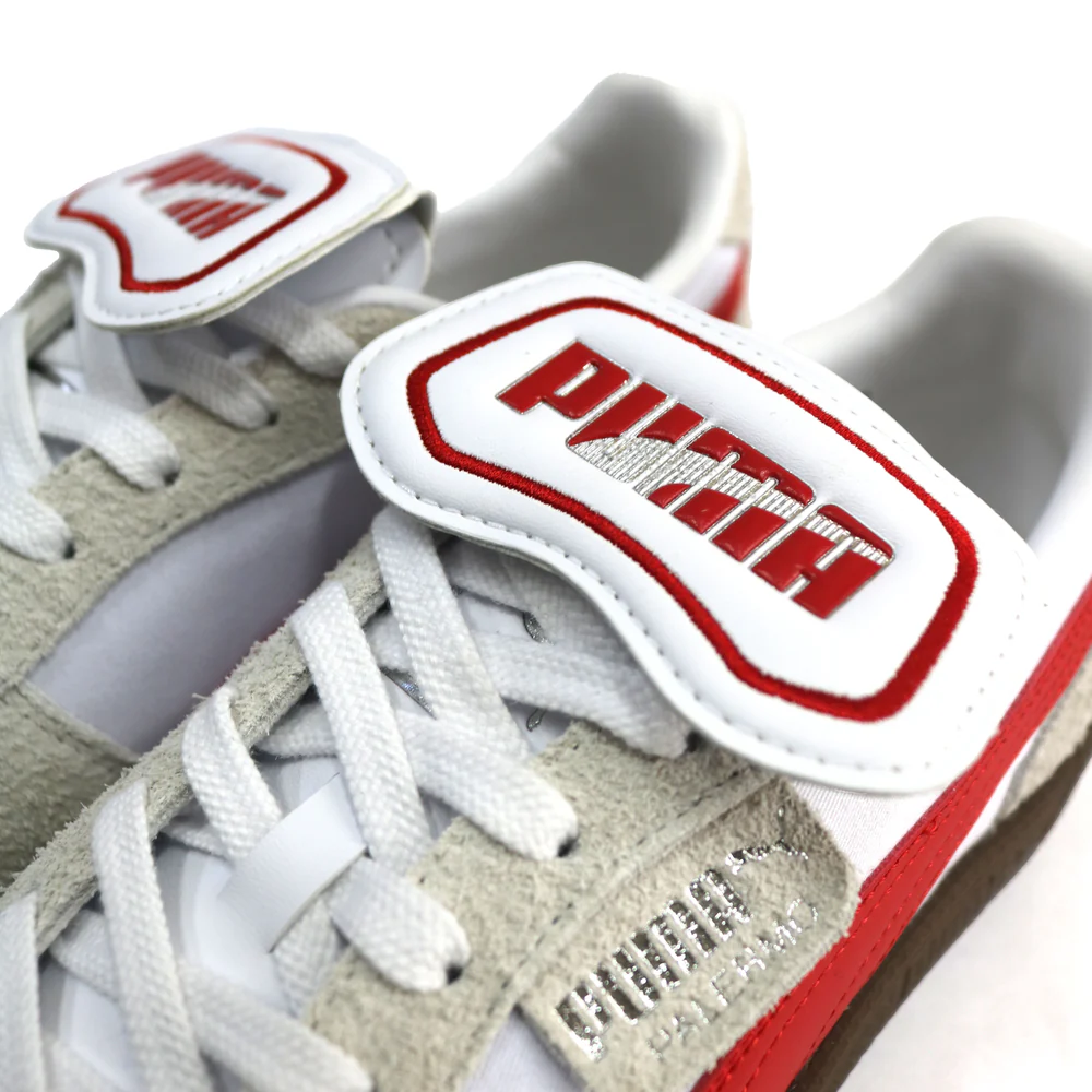 【先行予約 : 2025年2月8日(土)以降より順次発送】PUMA - PALERMO PREMIUM DR.SWAG 01PUMA WHITE/RED【403442-01】