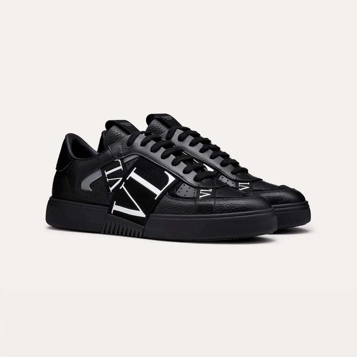 VALENTINO GARAVANI - VL7N Calfskin Low-top Sneaker  "Black"【6Y2S0C58WRQ】