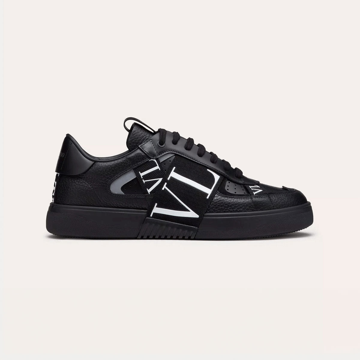 VALENTINO GARAVANI - VL7N Calfskin Low-top Sneaker  "Black"【6Y2S0C58WRQ】