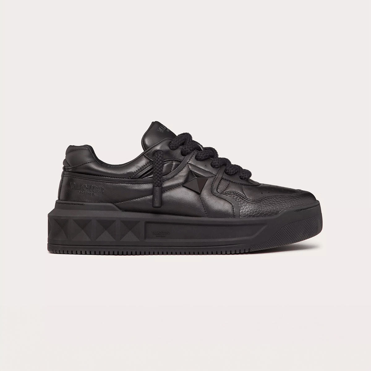 VALENTINO GARAVANI - One Stud XL Nappa Leather Low-top Sneaker "Black"【6Y2S0G37XTM】