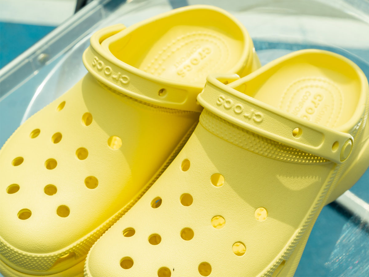 crocs - WMNS Classic Bae Clog Daylily【206302-78R】