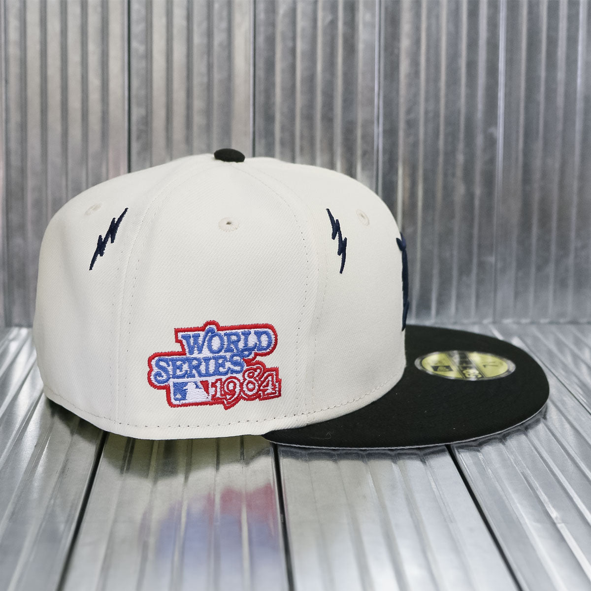 New Era × Diet Starts Monday - 59FIFTY Detroit Tigers WS 1984 Lightning Bolts 29348 Chrome White/Black【60770372】