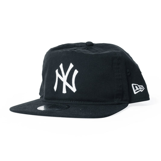 NEW ERA × URBAN OUTFITTERS New York Yankees - UO GOLFER MLB 9902 NY YANKEES NVY [60221936]