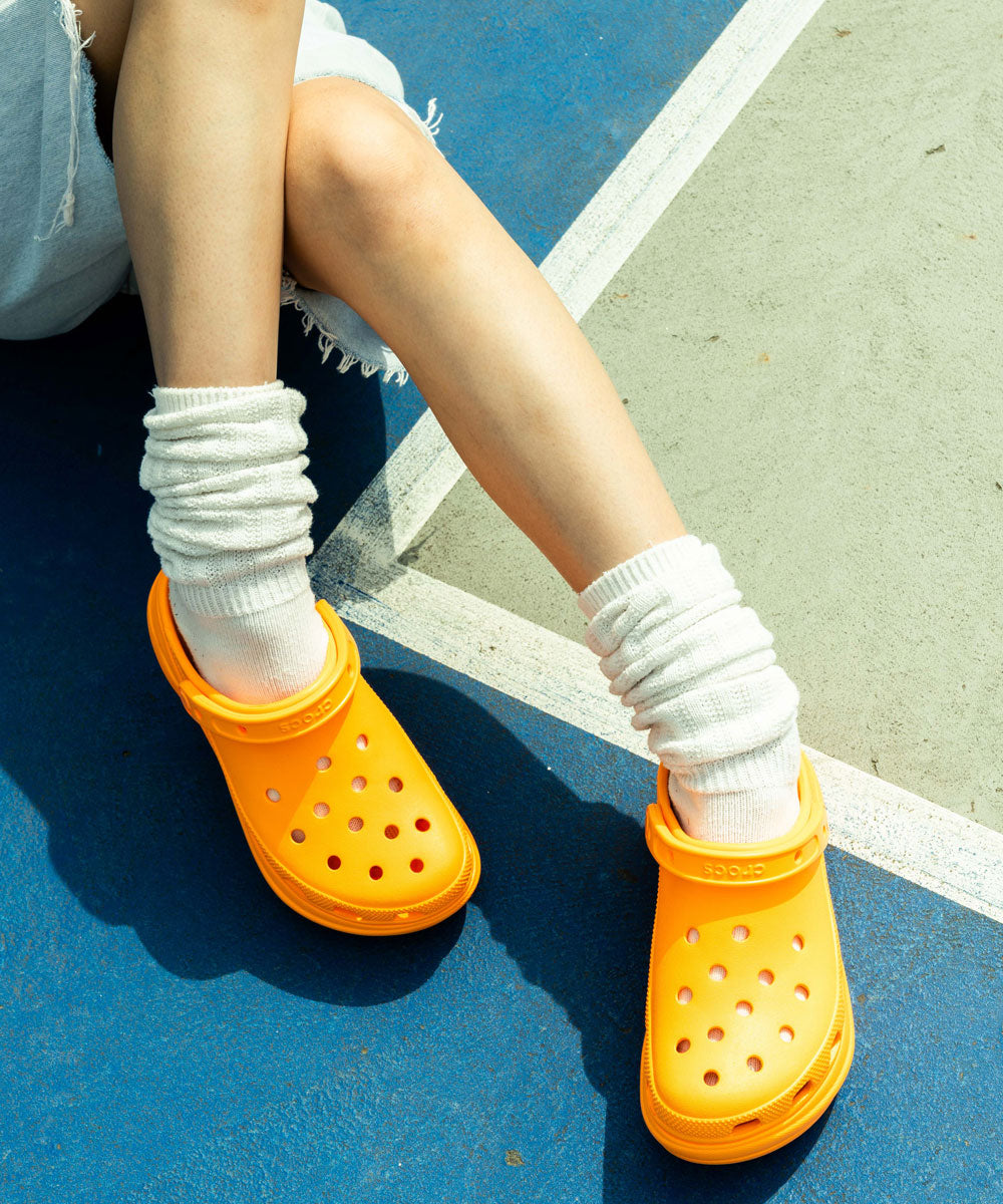 レディース 【crocs】CLASSIC BAE CLOG ORANGESICLE 国内発送 Crocs™ Bae Clog; Orangesicle in Red | Lyst