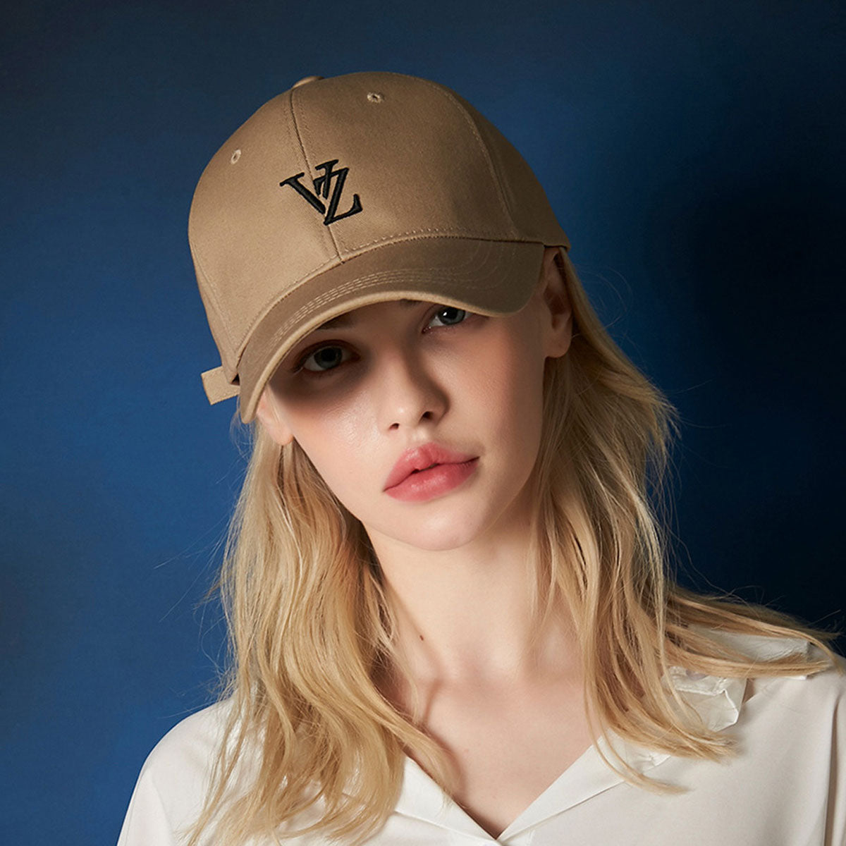 VARZAR - 3D MONOGRAM LOGO OVER FIT BALL CAP BEIGE【VZR4-0002】