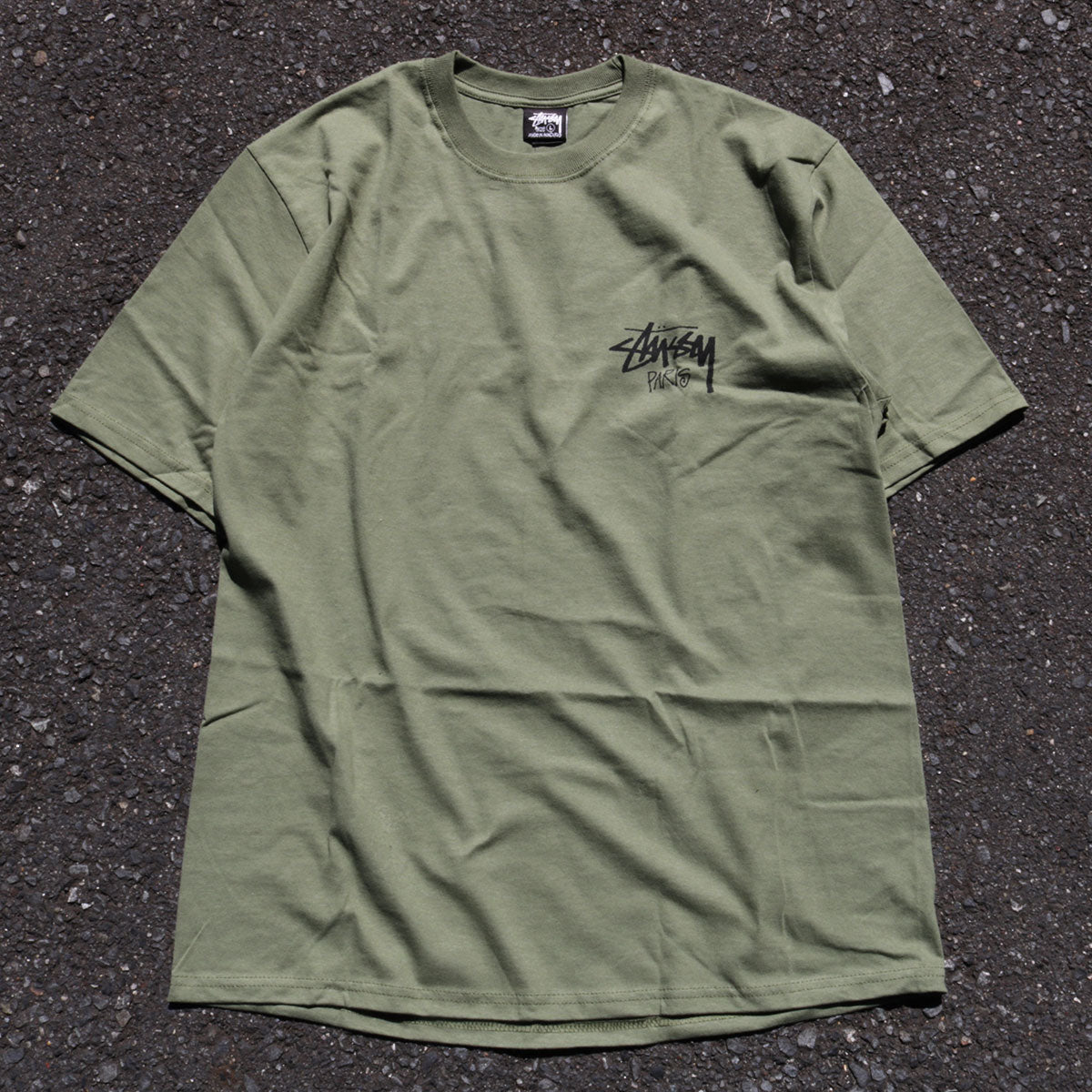 STUSSY - STOCK PARIS TEE ”OLIVE”