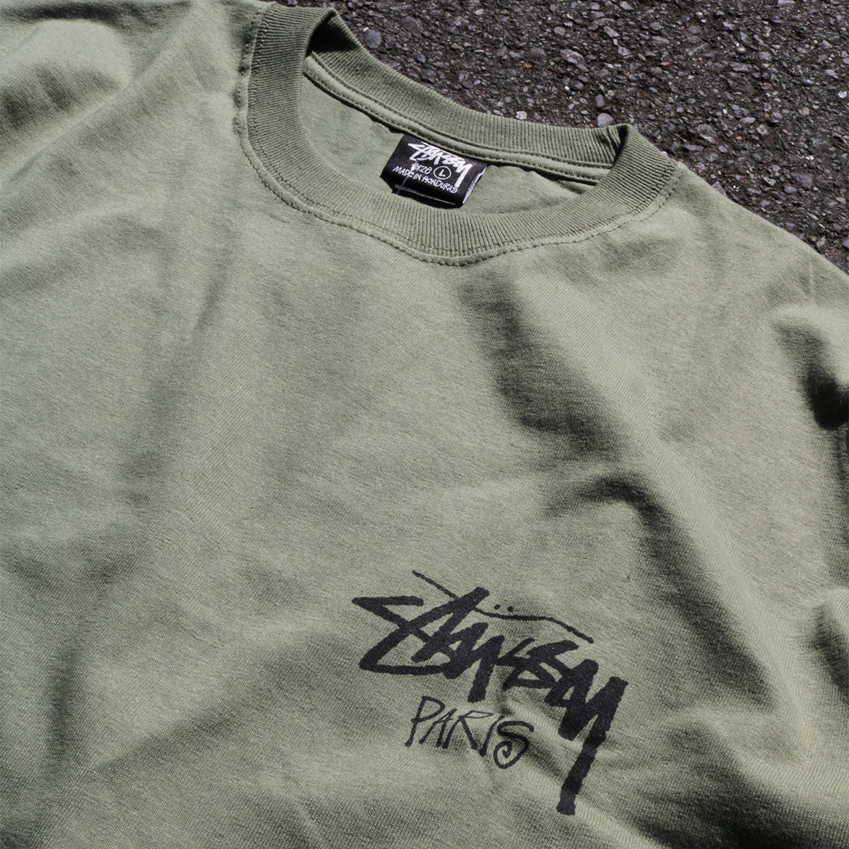 STUSSY - STOCK PARIS TEE ”OLIVE”