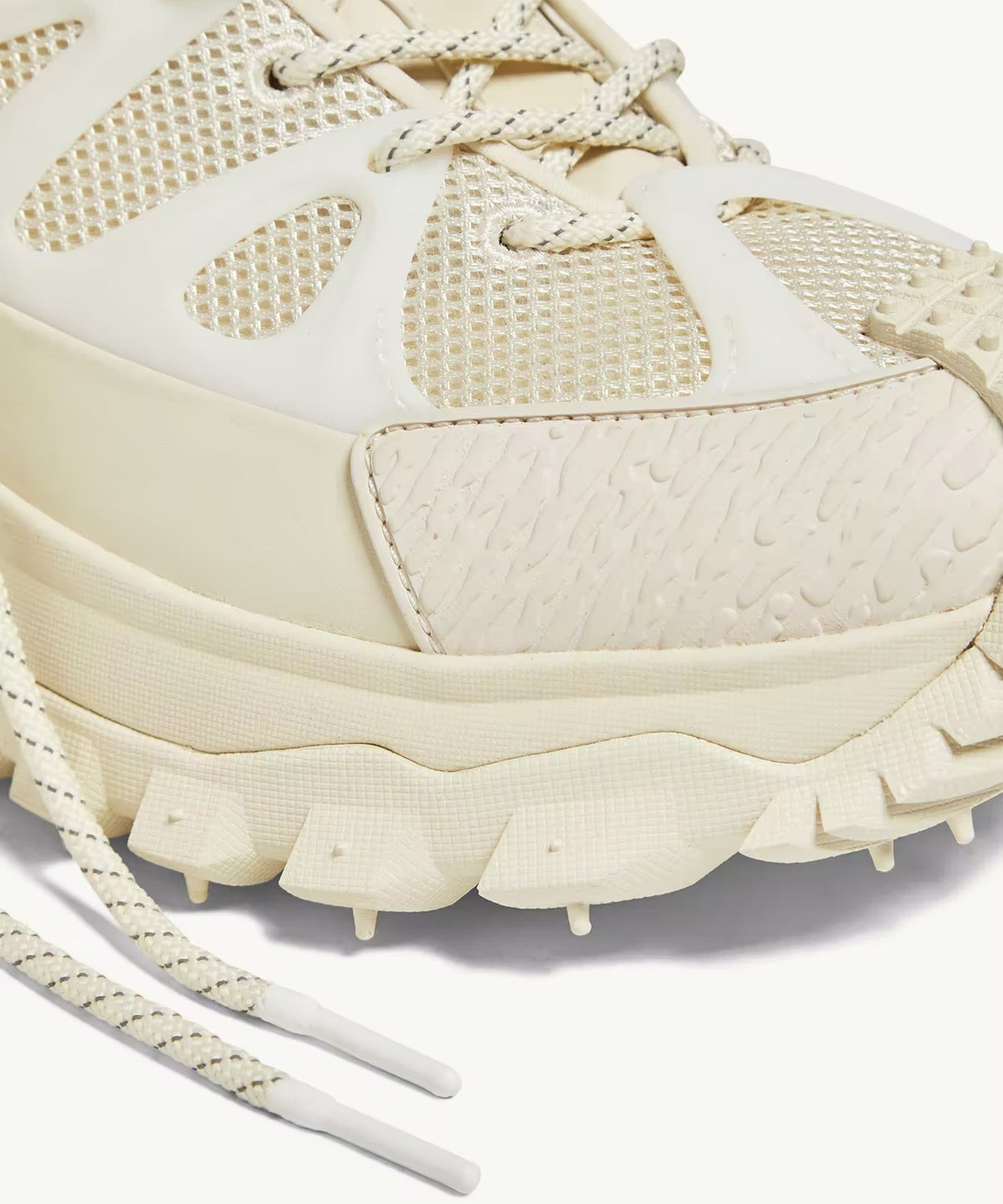 MONCLER TRAILGRIP AMOEBA by Salehe Bembury 001 WHITE 【4M00130 M6068】