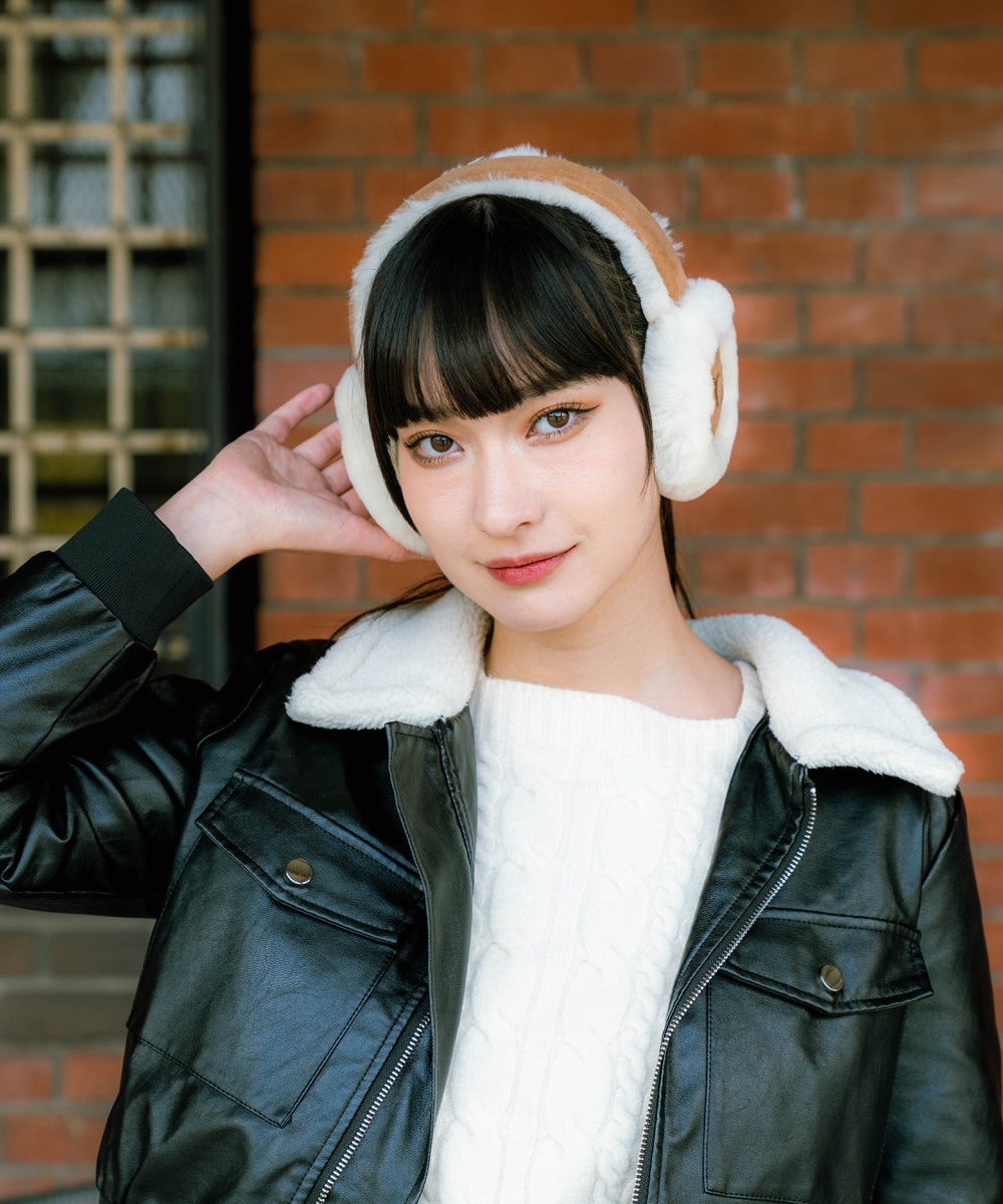 UGG - W SHEEPSKIN EMBROIDERY EARMUFF 【20955-CHE】