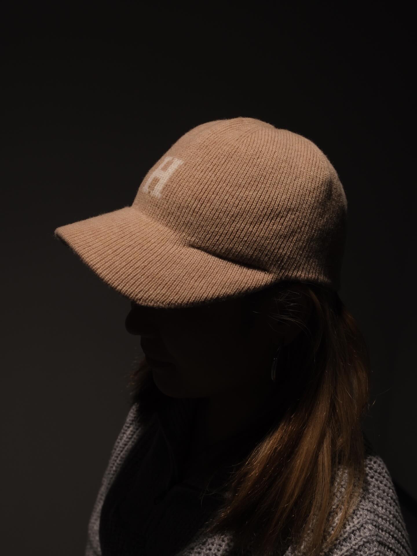 HOMEGAME - H LOGO KNIT Baseball Cap BEIGE