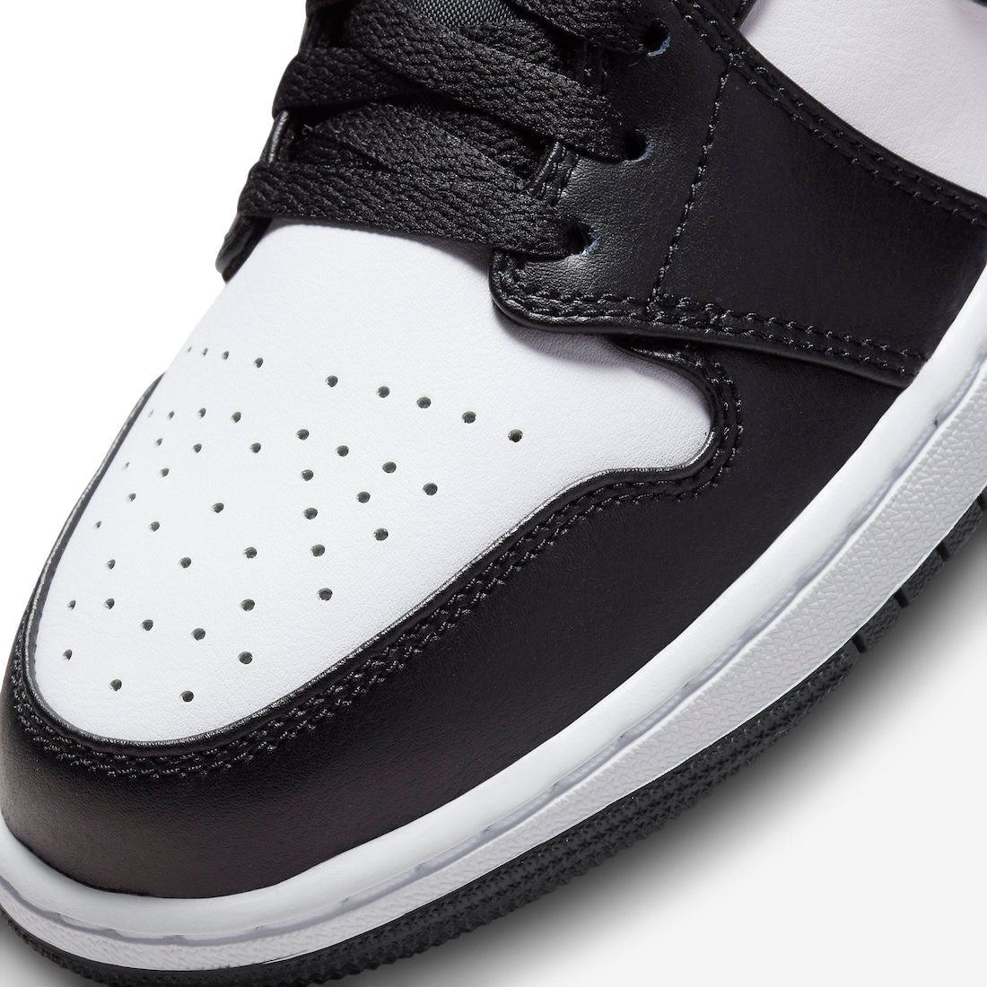 AIR JORDAN 1 MID WHITE/BLACK-BRIGHT CONCORD 白色 x 黑色 [DQ8426-154]