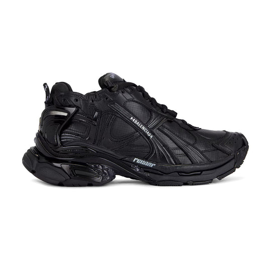 BALENCIAGA - Men's Under Armour® Runner Ripstop Sneaker in Black【813793WRUCU1000】