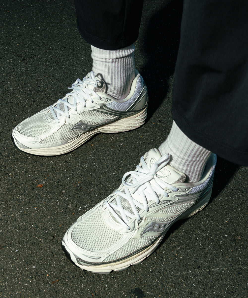 SAUCONY ‐ Progrid Omni 9 TMY White/Silver 【S70832-6】