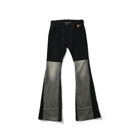 APACHE RE BORN JINS (FLARE) BLACK Reborn jeans (FLARE) 黑色 [AP_PNTJ0924_005] 相當於 W30