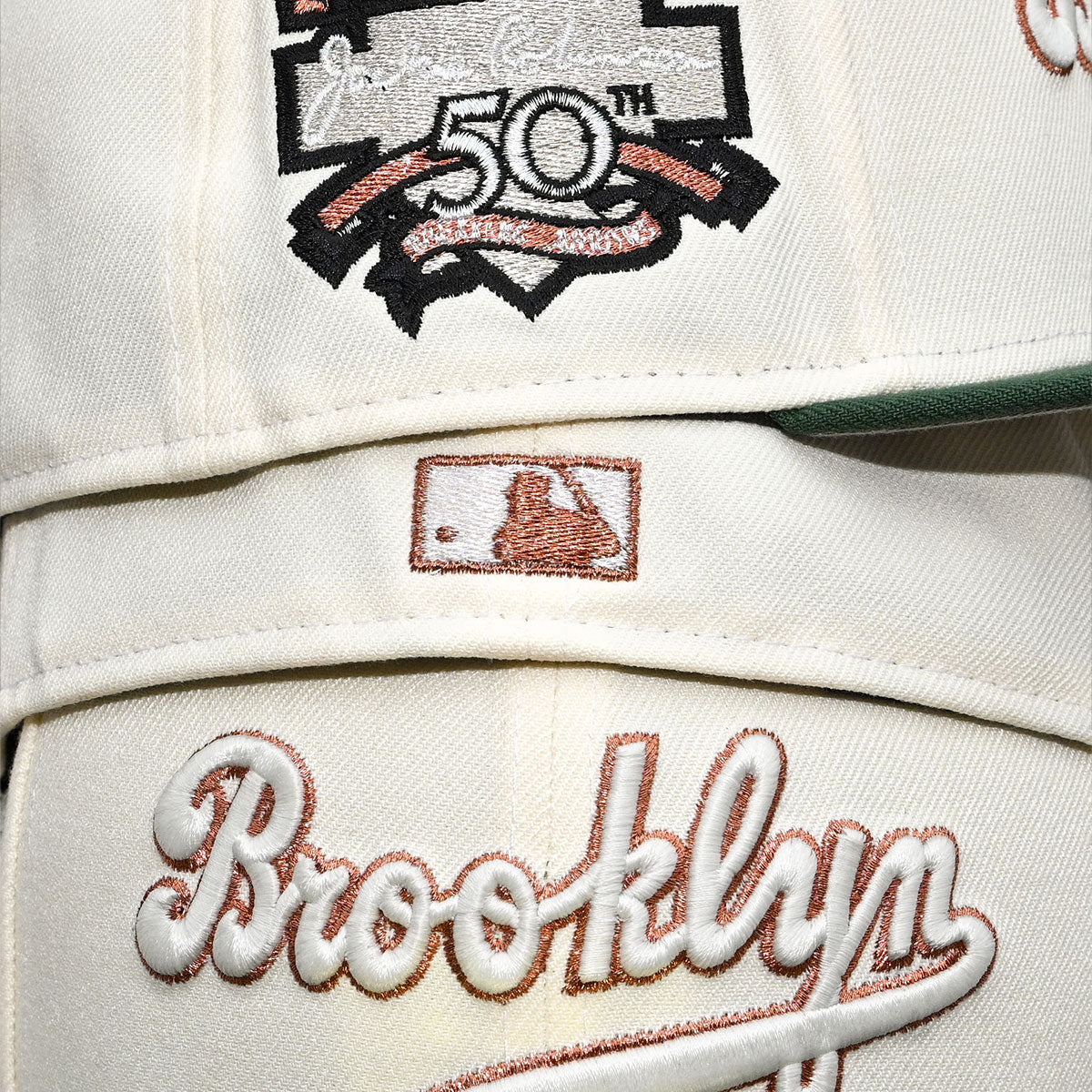 NEW ERA Brooklyn Dodgers - 59FIFTY Jackie Robinson 50th Anniversary Chrome White/Cilantro Green
