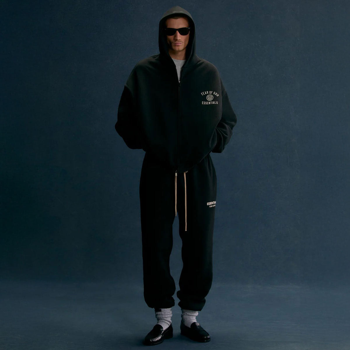 Fear of God ESSENTIALS - FLEECE ESSENTIAL SWEATPANT BLACK 【130HO242020F】
