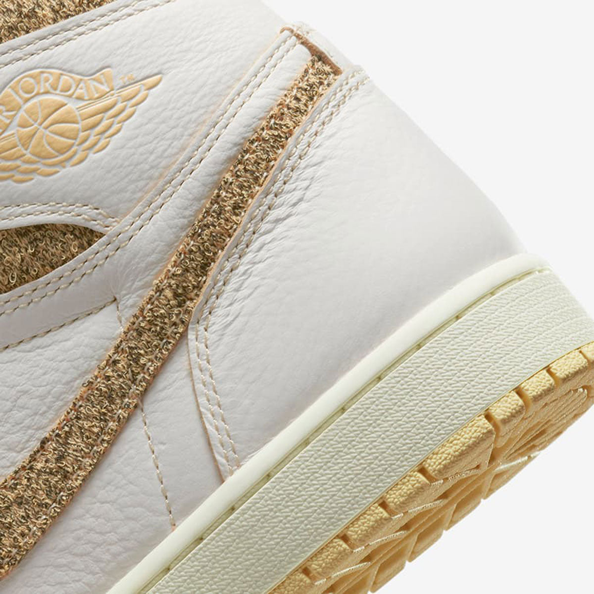 NIKE AIR JORDAN 1 RETRO HI OG CRAFT (SAIL/PALE VANILLA-BLACK) Nike Air Jordan 1 Retro High OG Craft "Sail/Pale Vanilla - Black" [FD8631-100]