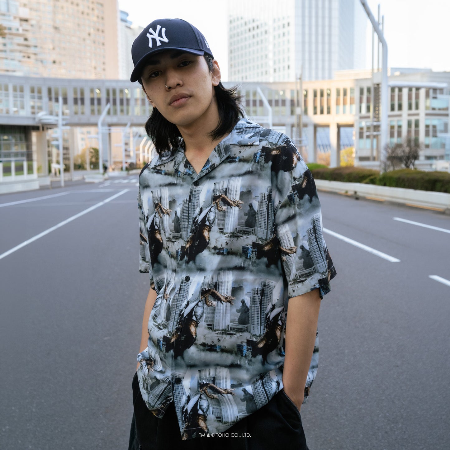【受注販売：6月下旬頃より順次発送】GODZILLA | HOMEGAME OPEN COLLAR SHIRT ゴジラVSキングギドラ【HG260202】