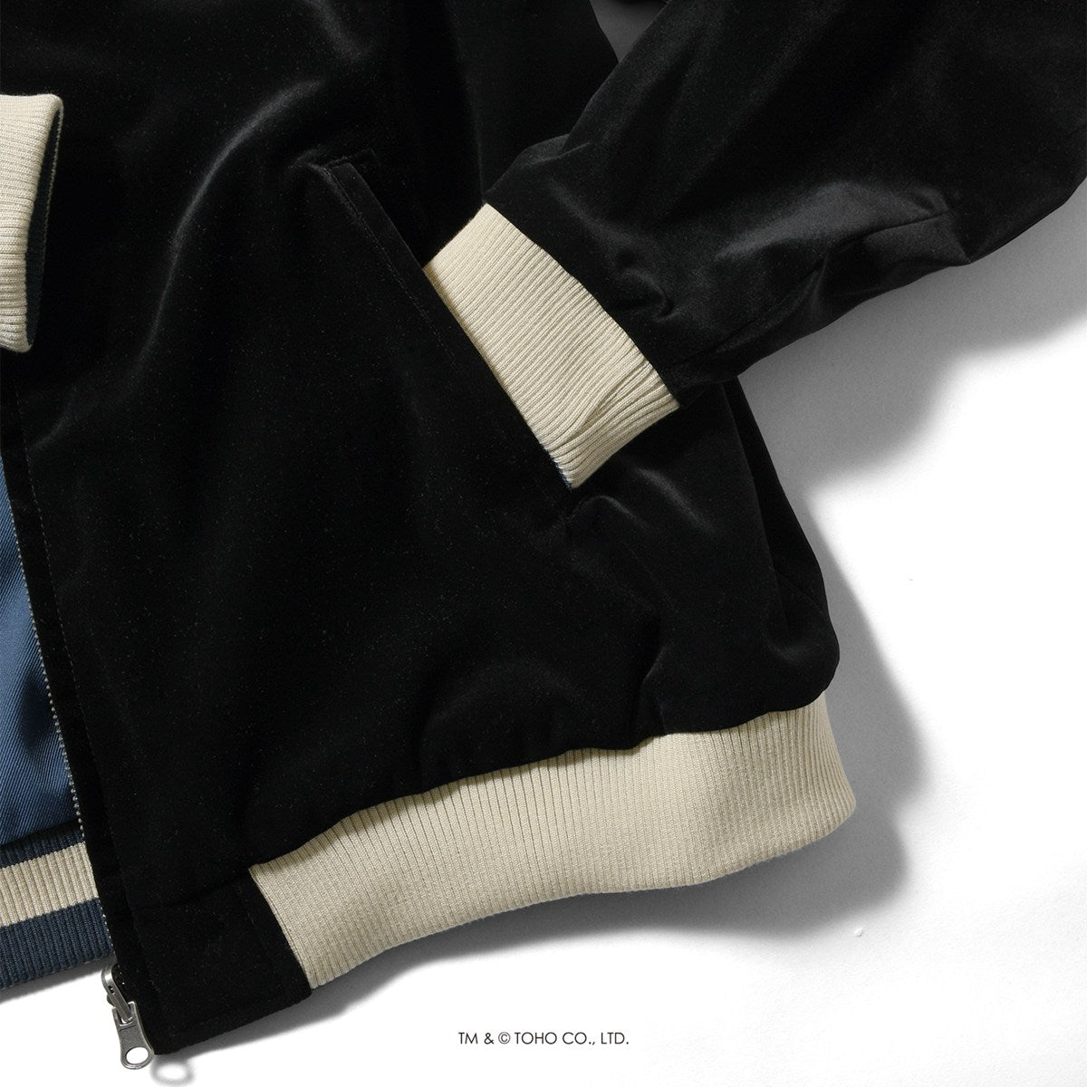 【先行予約：2月上旬頃より順次発送】GODZILLA | HOMEGAME REVERSIBLE SOUVENIR JACKET【HG251001】