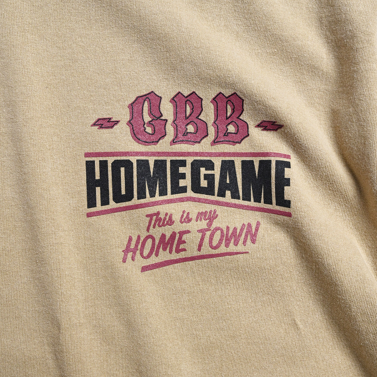 HOMEGAME × GOLDEN BROWN BROTHERS - TEE BEIGE【HG260158】