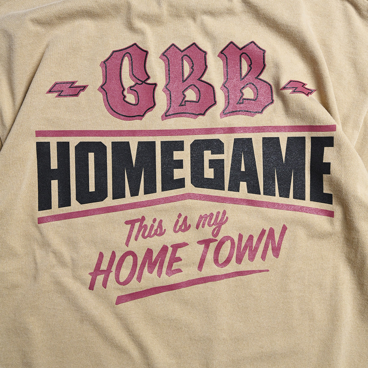 HOMEGAME × GOLDEN BROWN BROTHERS - TEE BEIGE【HG260158】