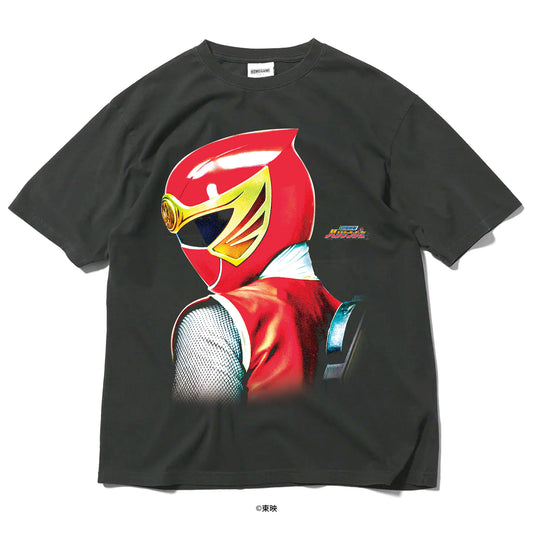 【受注予約：11月上旬頃に発送】スーパー戦隊 x HOMEGAME - 2002 ハリケンレッド TEE 【HG250173】