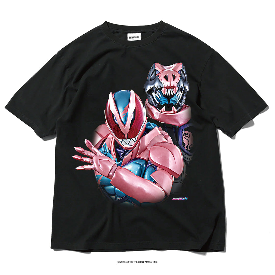 【受注販売：7月中旬頃より順次発送】仮面ライダー x HOMEGAME 仮面ライダーリバイ＆バイス TEE【HG260143】