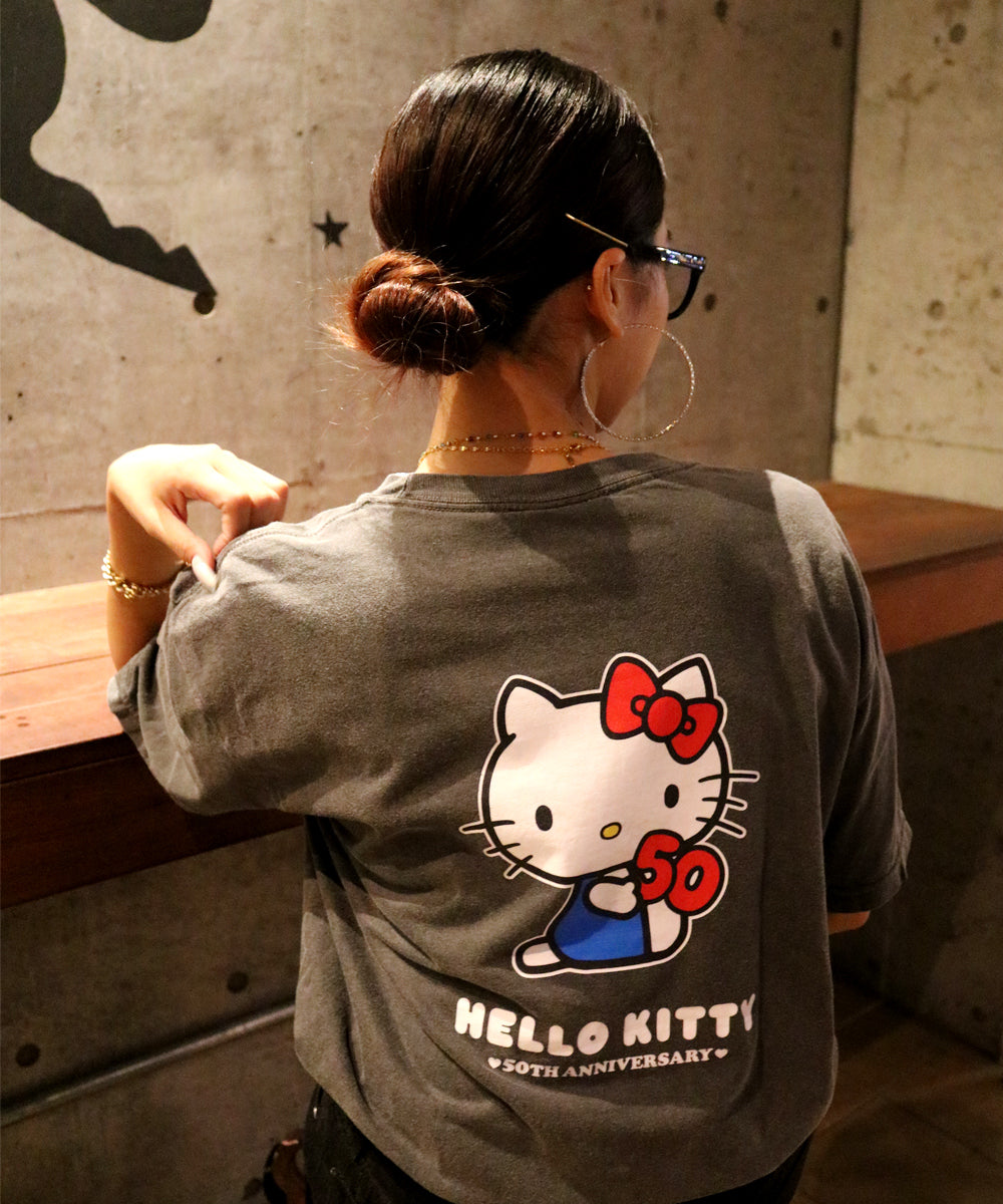 三麗鷗Hello Kitty HELLO KITTY 50 週年 TEE TYPE AT 襯衫