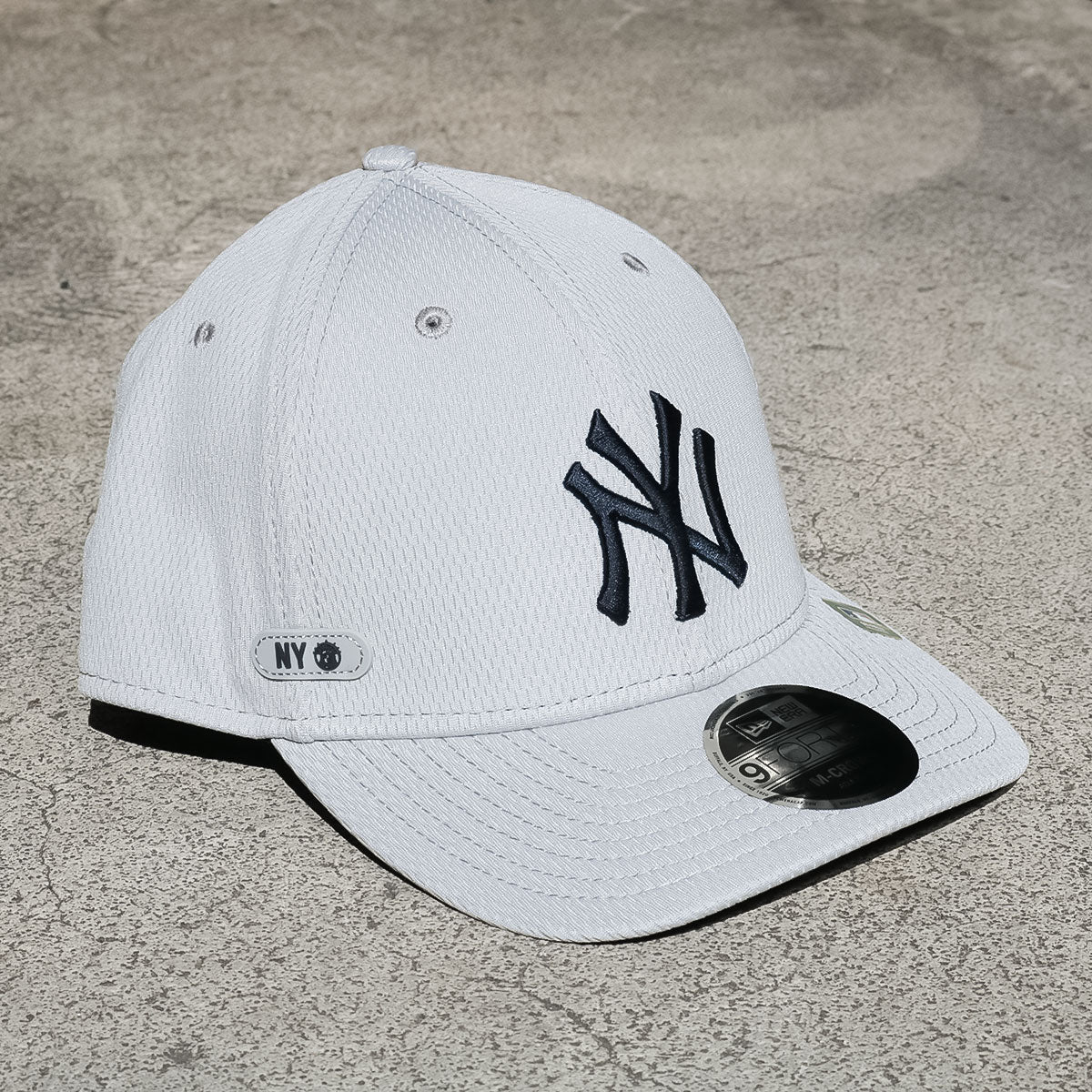 NEW ERA New York Yankees - 9FORTY M-CROWN COOL ERA GRAY