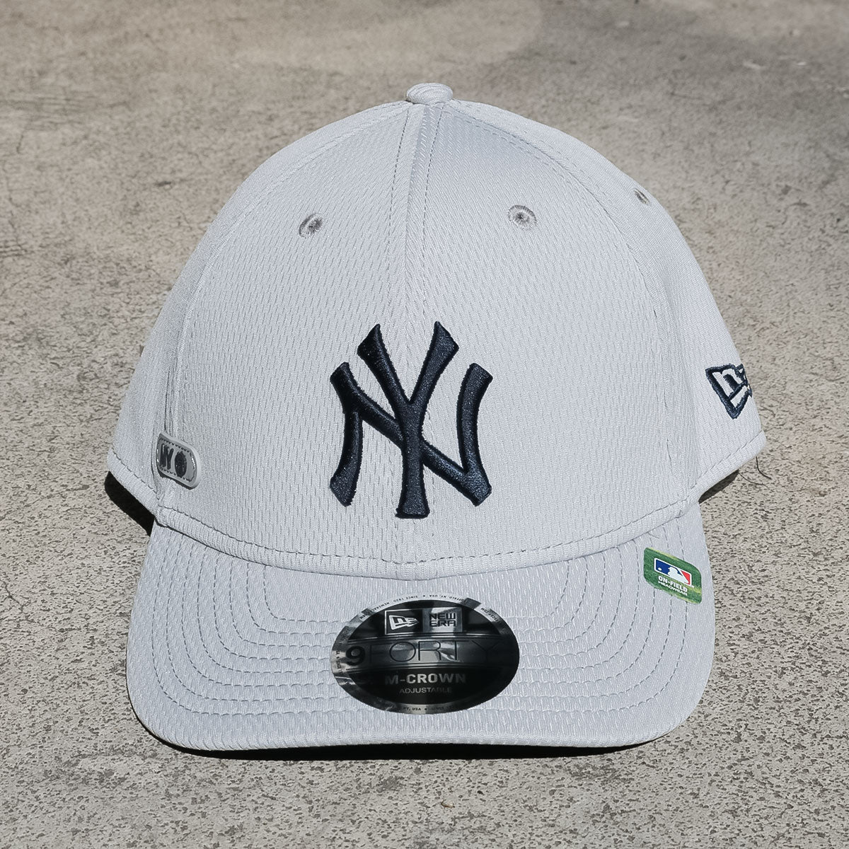 NEW ERA New York Yankees - 9FORTY M-CROWN COOL ERA GRAY