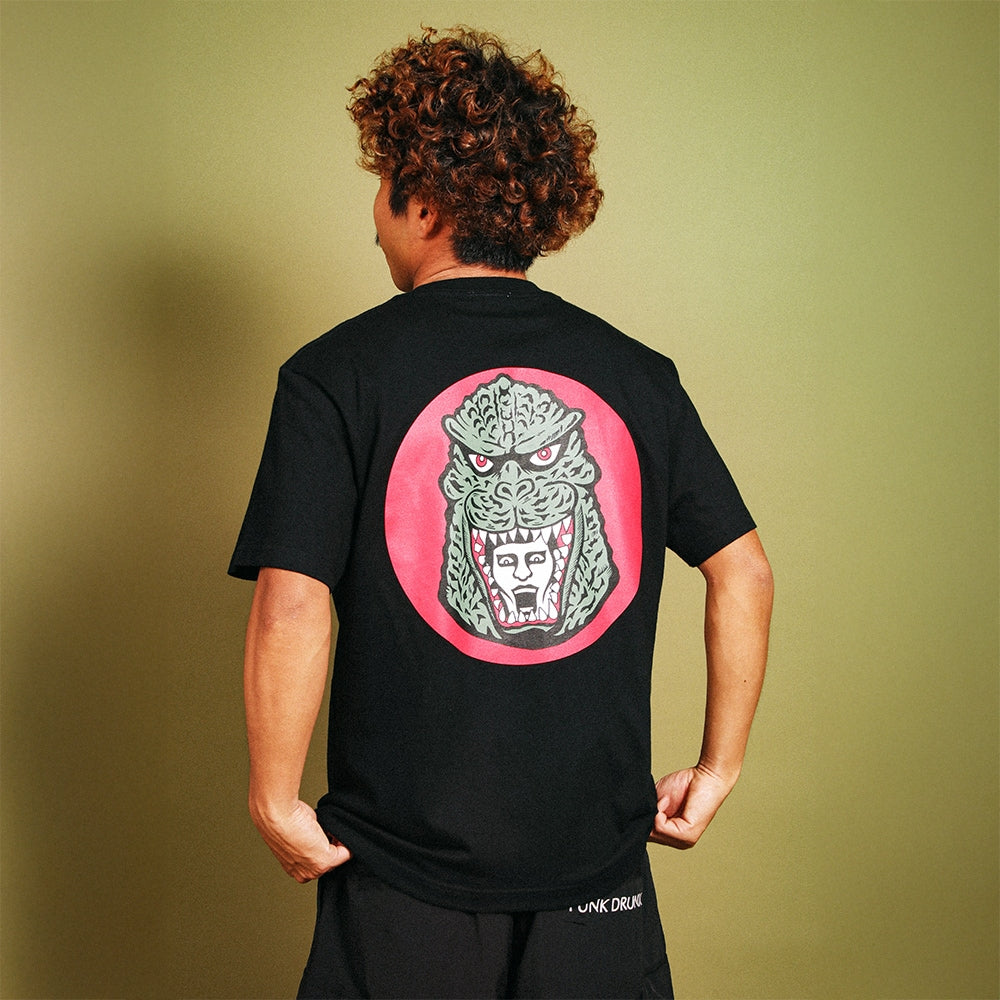 PUNK DRUNKERS × GODZILLA - ［PDSxGODZILLA］ゴジラからあいつTEE BLACK【PDS-25215B】