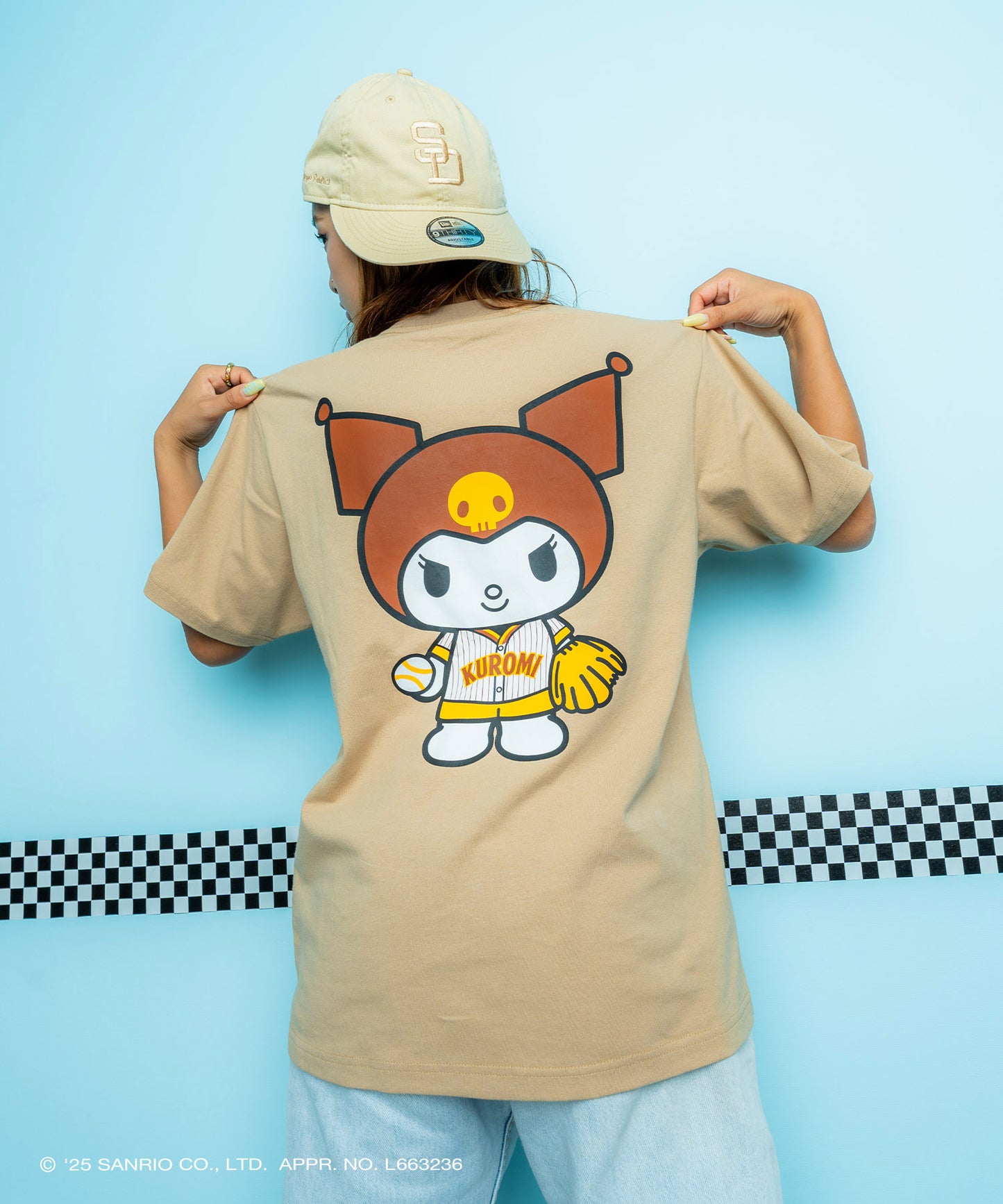 サンリオキャラクターズ×HOMEGAME - KUROMI UNIFORM TEE BEIGE【HG2501103】