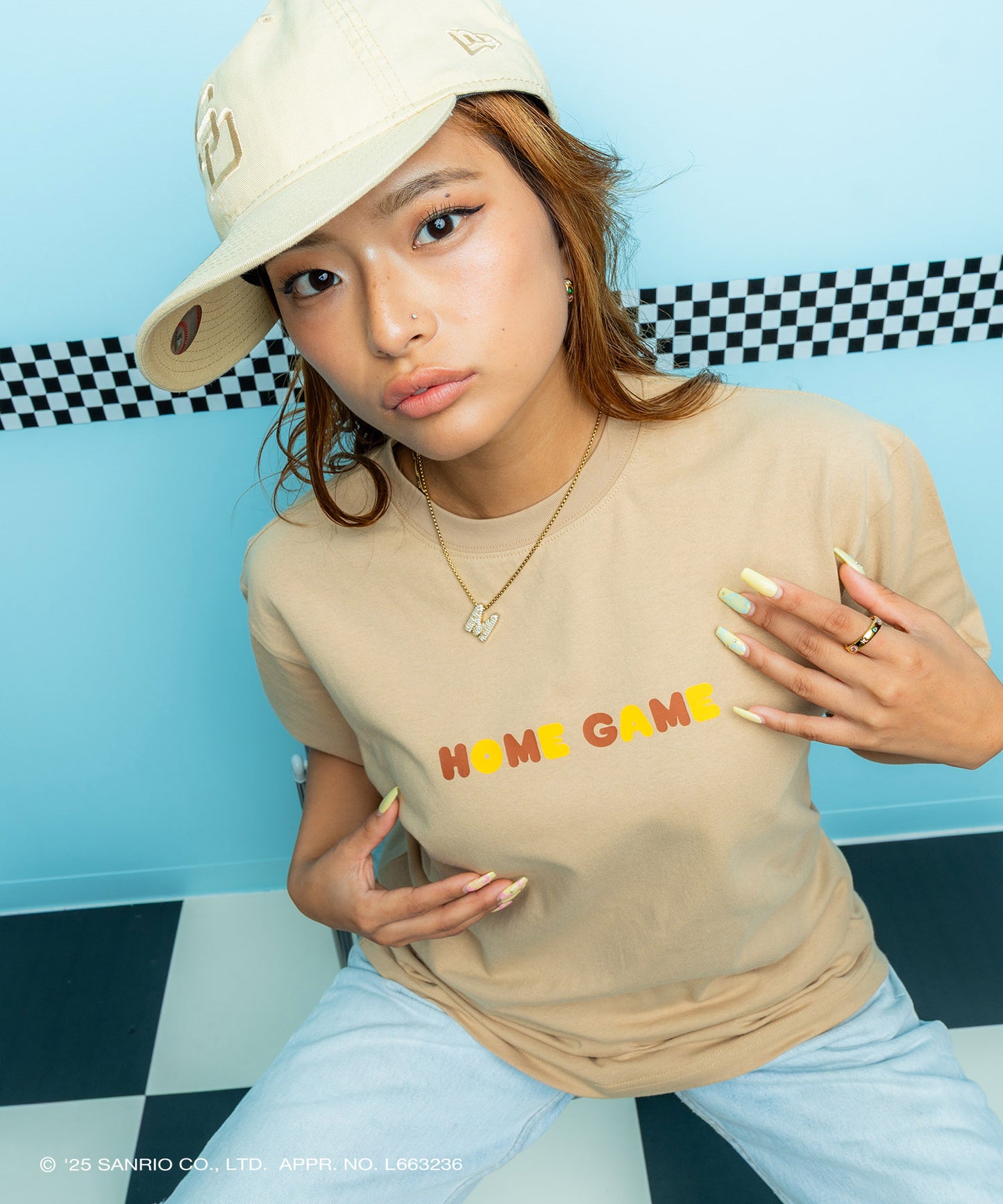 サンリオキャラクターズ×HOMEGAME - KUROMI UNIFORM TEE BEIGE【HG2501103】