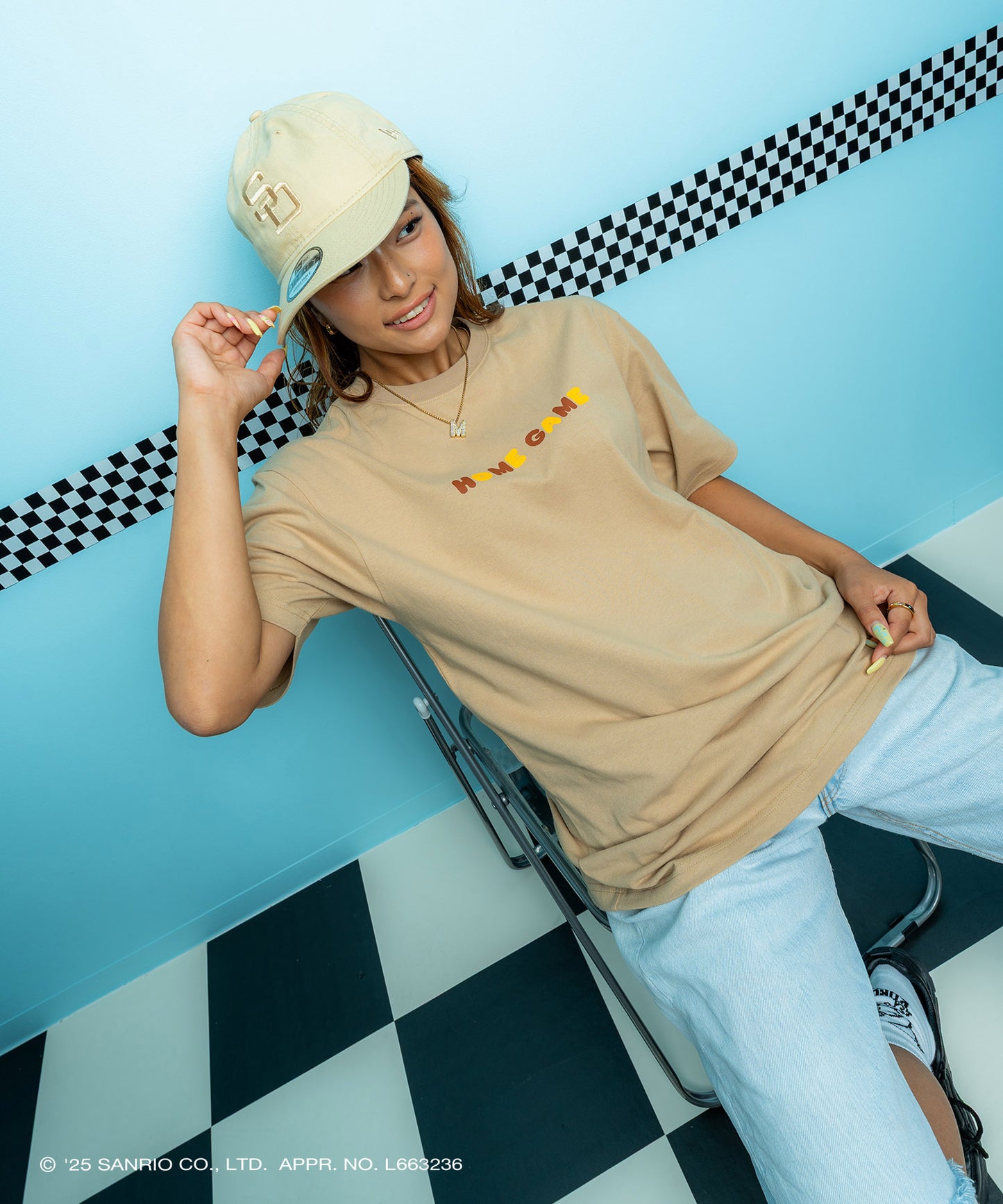 サンリオキャラクターズ×HOMEGAME - KUROMI UNIFORM TEE BEIGE【HG2501103】