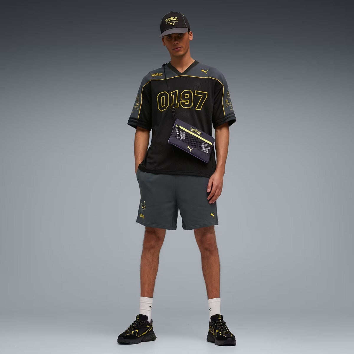 PUMA × POKEMON - OVERSIZED JERSE BLACK【634919-01 】