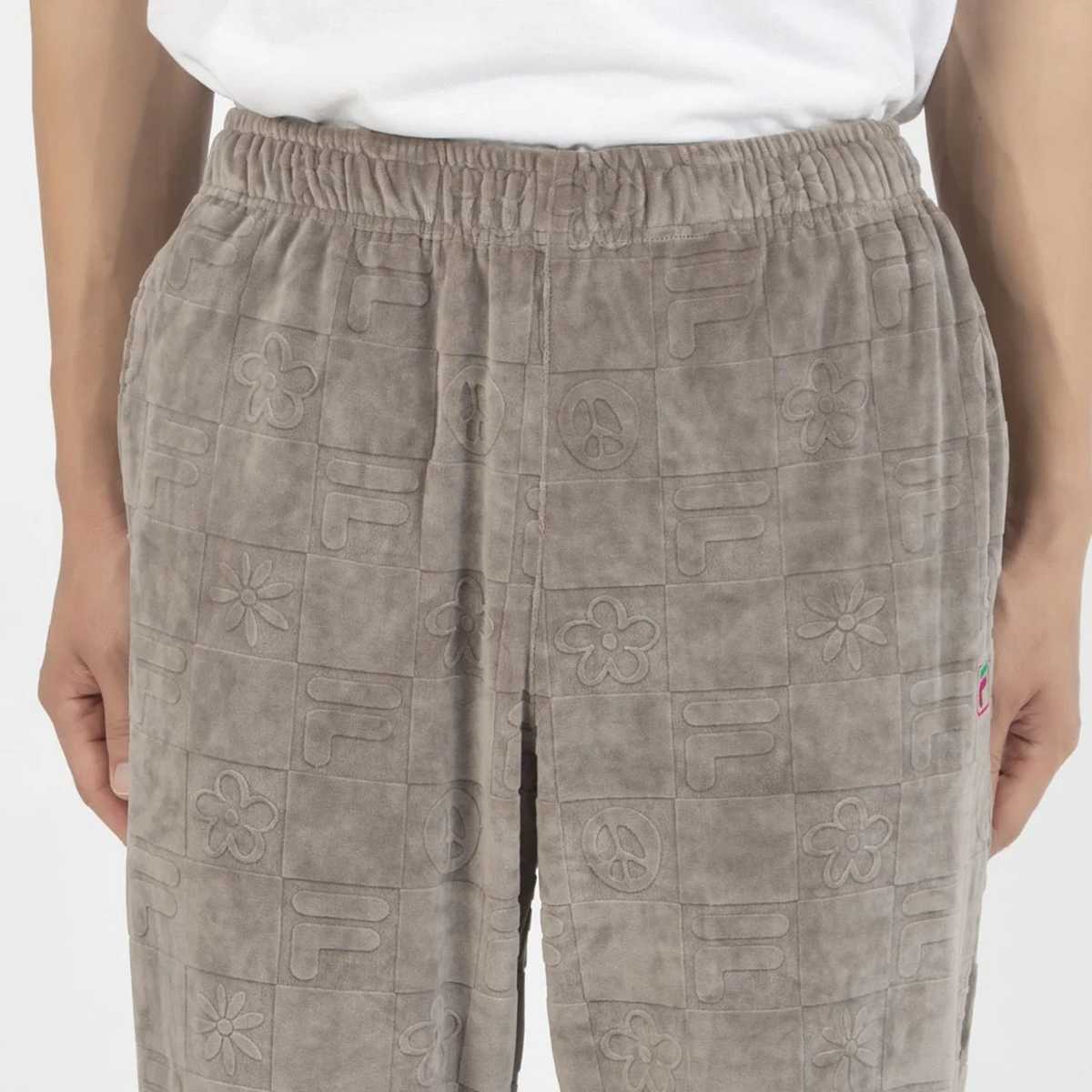 DE LA SOUL×FILA - TRACK PANTS BEIGE【SM6FCU702】