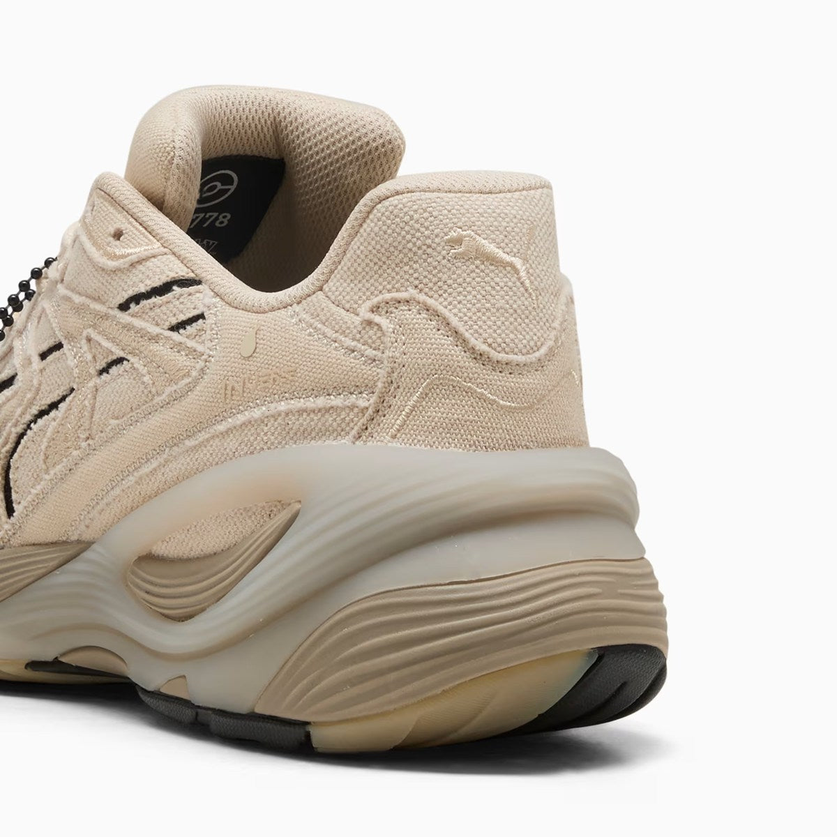 PUMA × POKEMON - INVERSE MIMIKYU【406046-01】