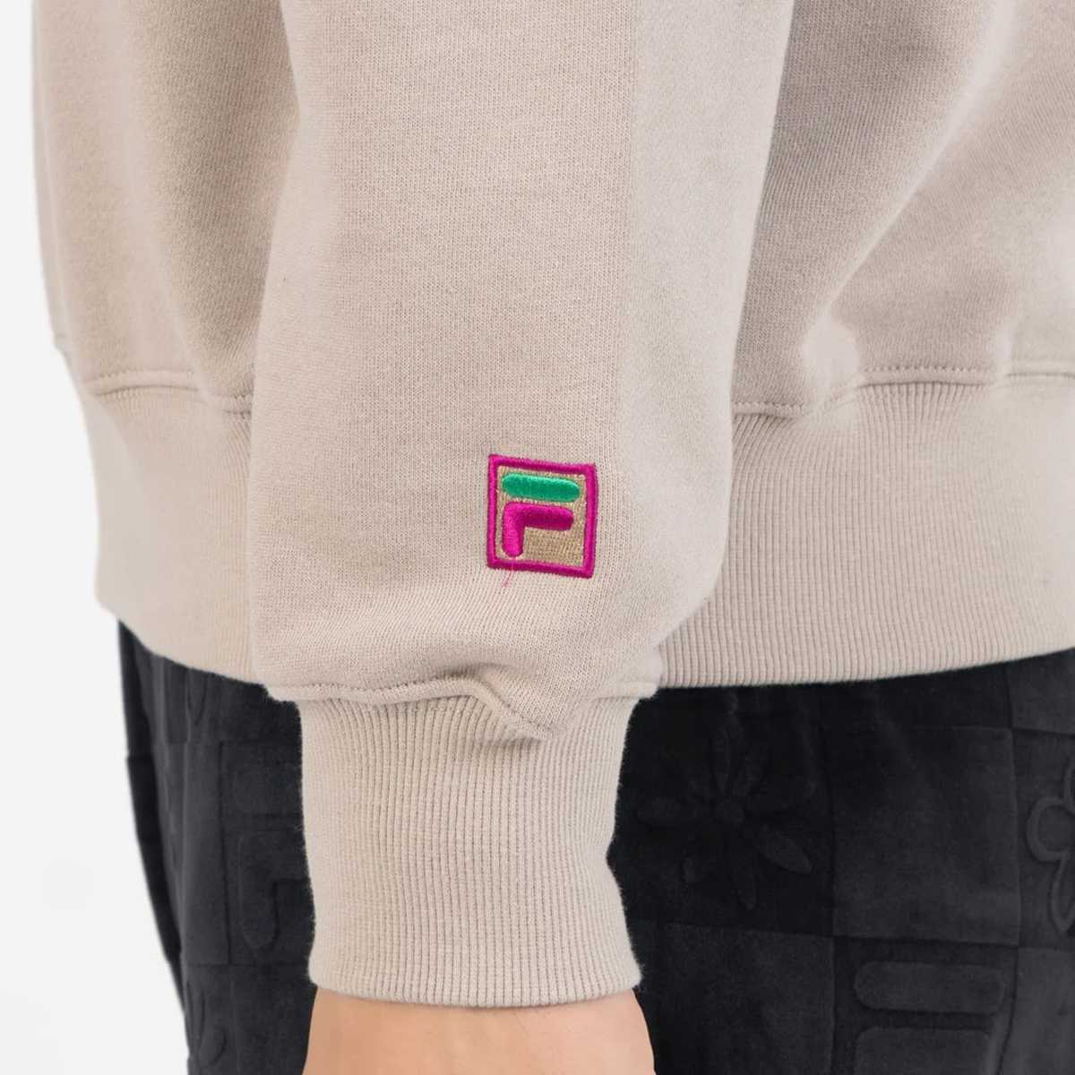 DE LA SOUL×FILA - SWEAT SHIRT BEIGE【SM6FBU704】